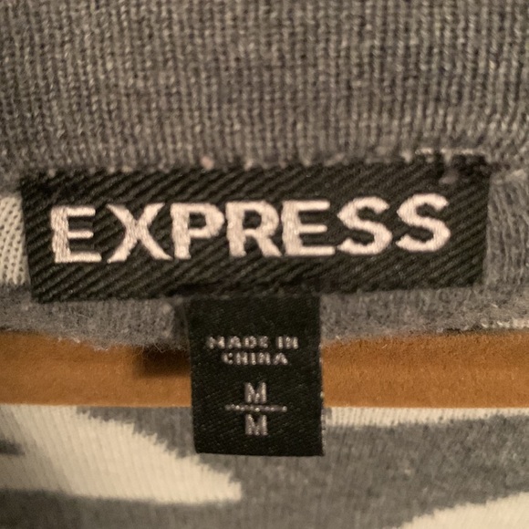 💥3/$20💥 Zebra print cardigan - Picture 2 of 3